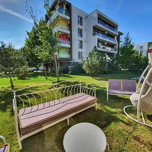 Beside Airport Apartament Otopeni
